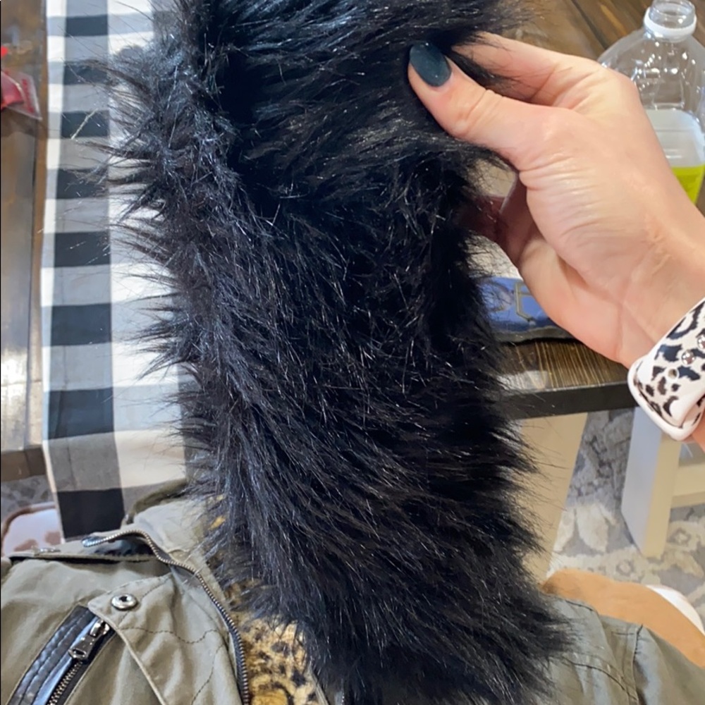 Coat - Picture 6 of 6